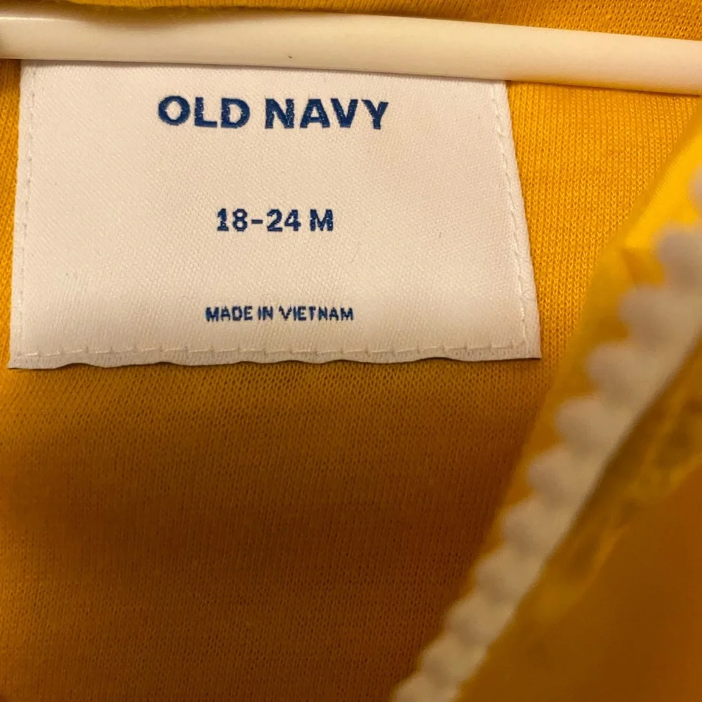 Old navy yellow and navy blue windbreaker - Picture 2 of 2